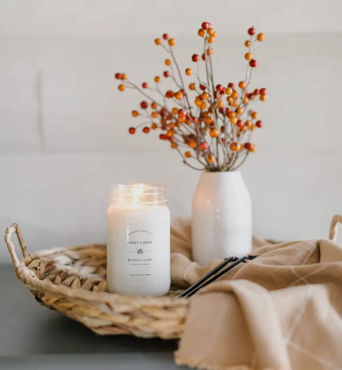 Antique Candle Co.-Apple Pie scent