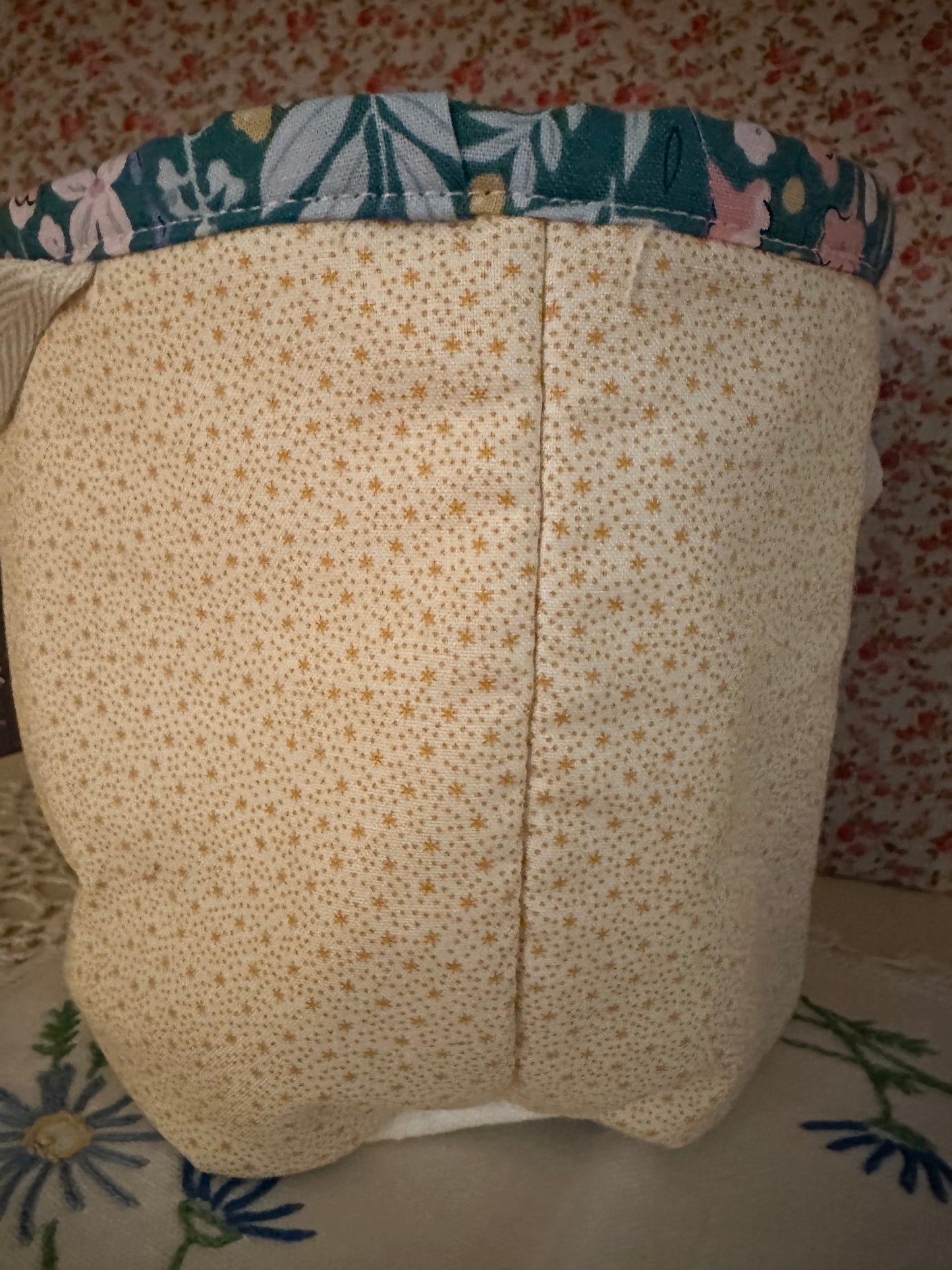 Quilted Basket-Grandmother's Flower Garden